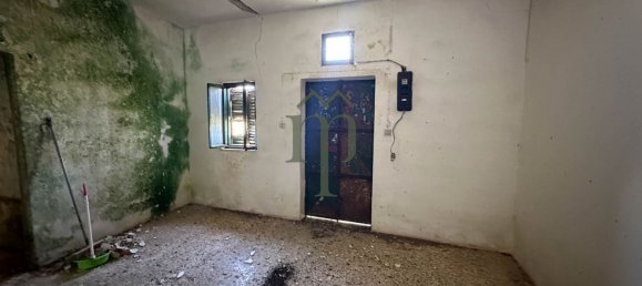 Дом с 2 комнатами в Остуни, Италия № 192849 5