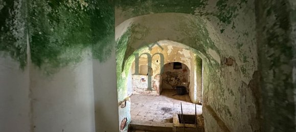 Дом с 2 комнатами в Остуни, Италия № 192849 2