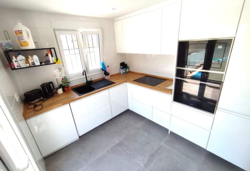 2 bedrooms Villa in Alicante, Spain No. 202734