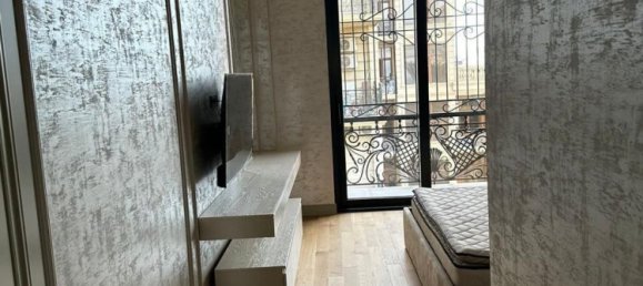 Квартира с 3 спальнями в Насиминский район, Азербайджан № 1305 5