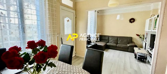 2 bedrooms House in Argenteuil, France No. 143814 2