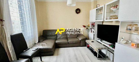 2 bedrooms House in Argenteuil, France No. 143814 3