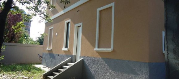 Villa T3 em Gallarate, Italy N.º 92047 8