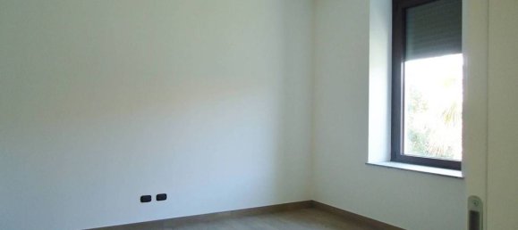 Villa T3 em Gallarate, Italy N.º 92047 22