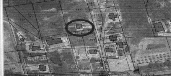 7 rooms Apartment in Crotone, Italy No. 36172 3