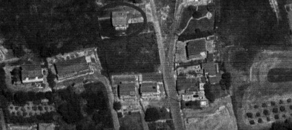 7 rooms Apartment in Crotone, Italy No. 36172 4