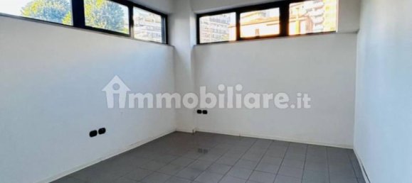 5 rooms Commercial property in Perugia, Italy No. 350697 16