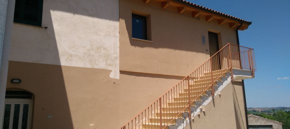 6 rooms House in Penna Sant'Andrea, Italy No. 254177 9