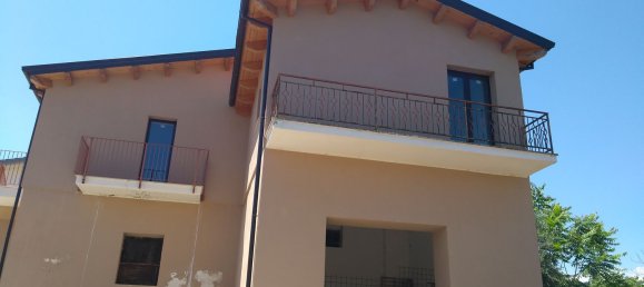 6 rooms House in Penna Sant'Andrea, Italy No. 254177 5