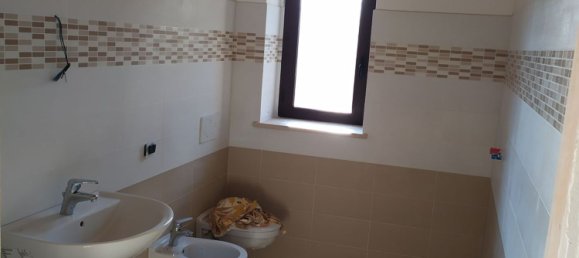6 rooms House in Penna Sant'Andrea, Italy No. 254177 10