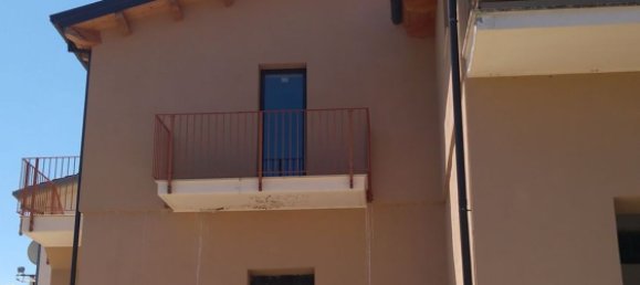 6 rooms House in Penna Sant'Andrea, Italy No. 254177 4