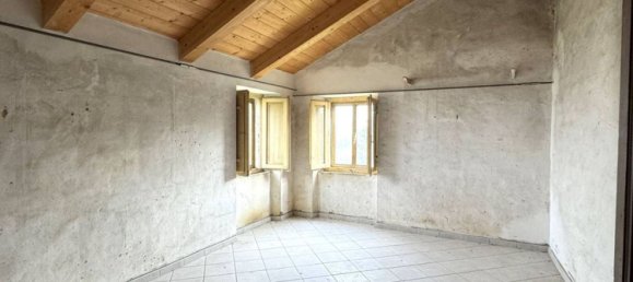 Дом с 10 комнатами в Монтоттоне, Италия № 203845 10