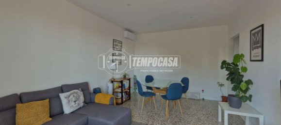 3-salle Appartement à Milan, Italy No. 305106 25