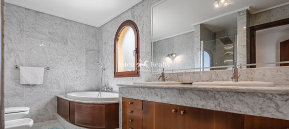 5 bedrooms House in Adeje, Spain No. 27343 31