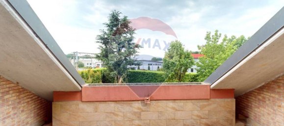 3 bedrooms Villa in Caronno Pertusella, Italy No. 270511 35