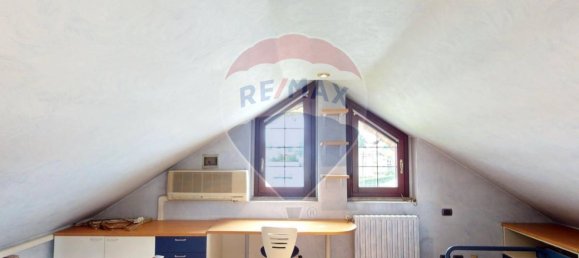 3 bedrooms Villa in Caronno Pertusella, Italy No. 270511 12