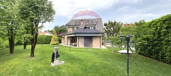 3 bedrooms Villa in Caronno Pertusella, Italy No. 270511 19