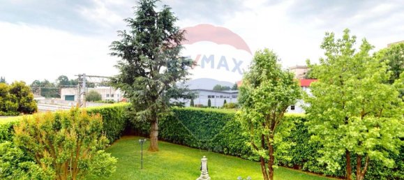 3 bedrooms Villa in Caronno Pertusella, Italy No. 270511 11