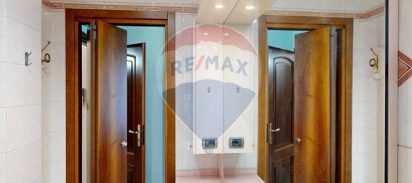 3 bedrooms Villa in Caronno Pertusella, Italy No. 270511 37