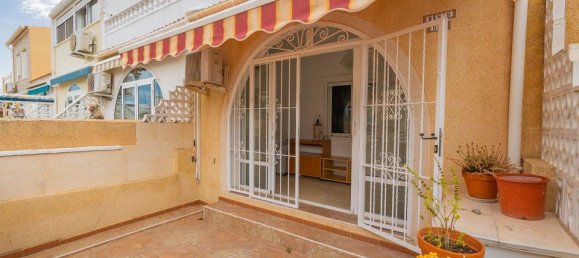 1 غرف نوم تاون هاوس في Torrevieja, Spain رقم 186425 4