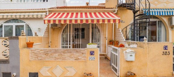 1 غرف نوم تاون هاوس في Torrevieja, Spain رقم 186425 2