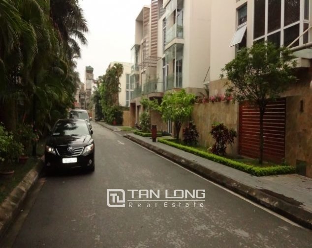 4 bedrooms Villa in Tay Ho, Vietnam No. 3562