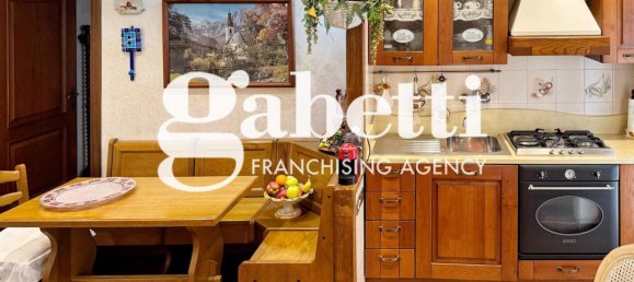 2 rooms Apartment in Rome, Italy No. 195388 7