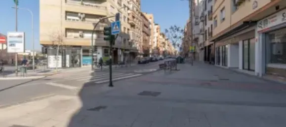 17m² Commercial property in Granada, Spain No. 174591 18