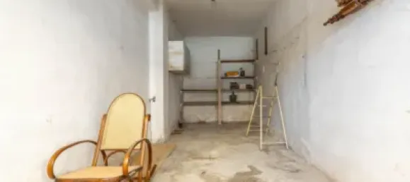 17m² Commercial property in Granada, Spain No. 174591 3