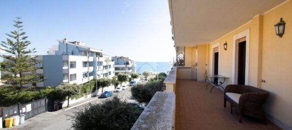 3 Schlafzimmer Wohnung in Santa Marinella, Italy, Nr. 358263 18