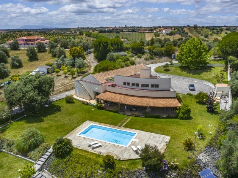 7 bedrooms Villa in Santarem, Portugal No. 127175