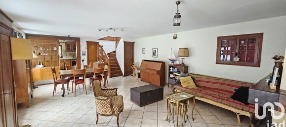 Casa de 4 dormitorios en Mouy, France No. 216725 3