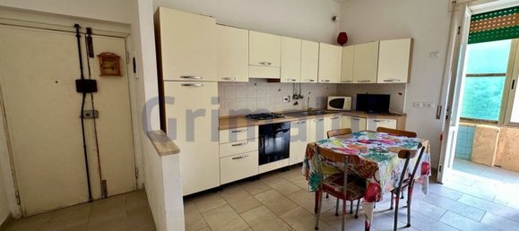 4 bedrooms Apartment in Follonica, Italy No. 338330 6