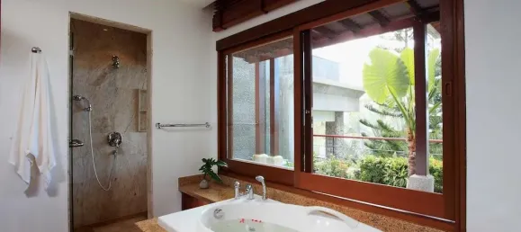 6 bedrooms House for sale in Surin, Northeastern Thailand, Thailand № 78819 2