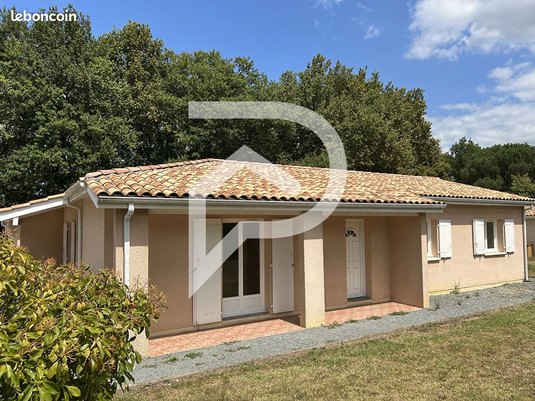 3 bedrooms House in Lagorce, France No. 340096