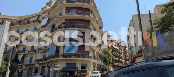 3 bedrooms Apartment in Reggio Calabria, Italy No. 340090 2