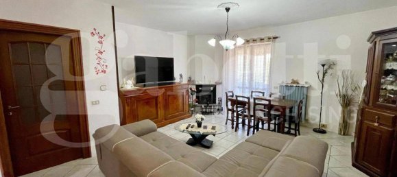 2 bedrooms Apartment in Bra, Italy No. 266405 5