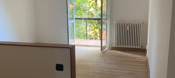 4 Schlafzimmer Wohnung in Arese, Italy, Nr. 330406 3