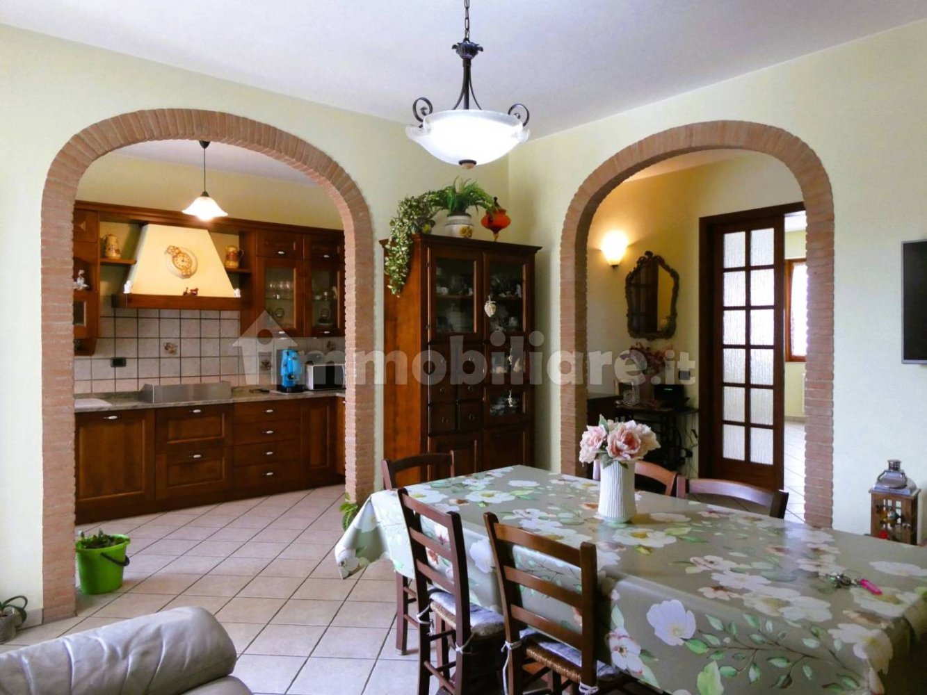 2 Schlafzimmer Wohnung in Cerreto Guidi, Italy, Nr. 375699