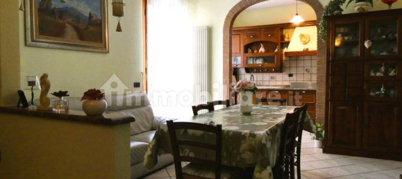 2 Schlafzimmer Wohnung in Cerreto Guidi, Italy, Nr. 375699 2