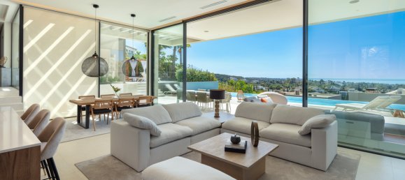 5 bedrooms Villa in Nueva Andalucia, Spain No. 4819 13