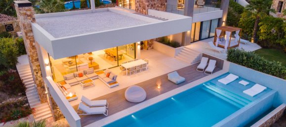 5 bedrooms Villa in Nueva Andalucia, Spain No. 4819 8