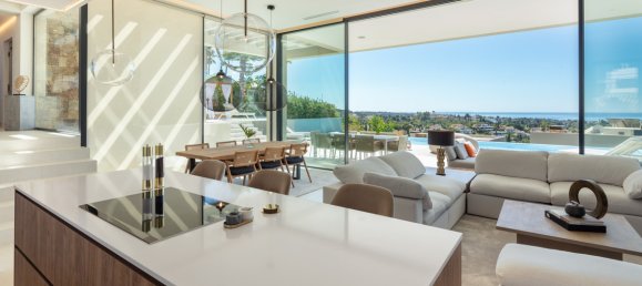 5 bedrooms Villa in Nueva Andalucia, Spain No. 4819 15