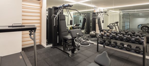 5 bedrooms Villa in Nueva Andalucia, Spain No. 4819 30