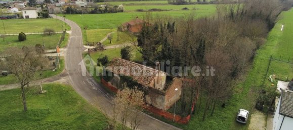 3 bedrooms House in Granze, Italy No. 142895 6