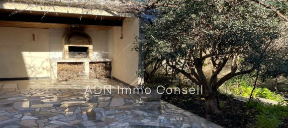 Casa de 5 dormitorios en Miramas, France No. 326623 8