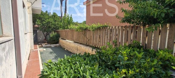 7 bedrooms Villa in Rome, Italy No. 317290 20