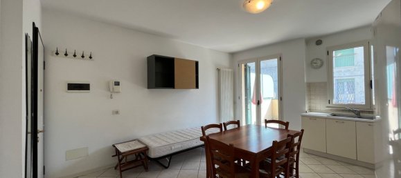 2 bedrooms Apartment in Rimini, Italy No. 171297 5