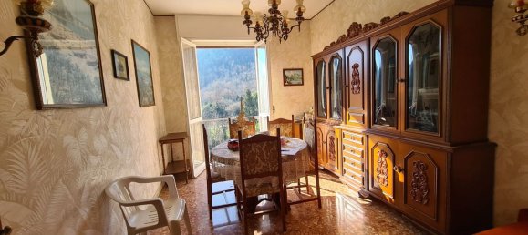 4 rooms Apartment in Neirone, Italy No. 272394 9