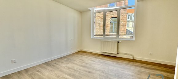 2 bedrooms Apartment in Lille, France No. 58059 5